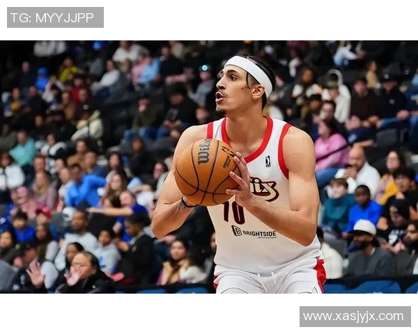 开拓者终于转正了双向合同侧翼球员，但他的表现其实也非常一般？