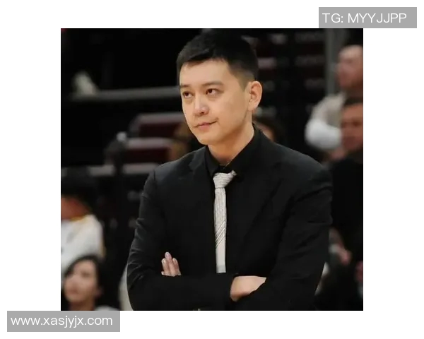 前辽宁队主帅杨鸣为何也出现在拜年视频中，他说了什么？